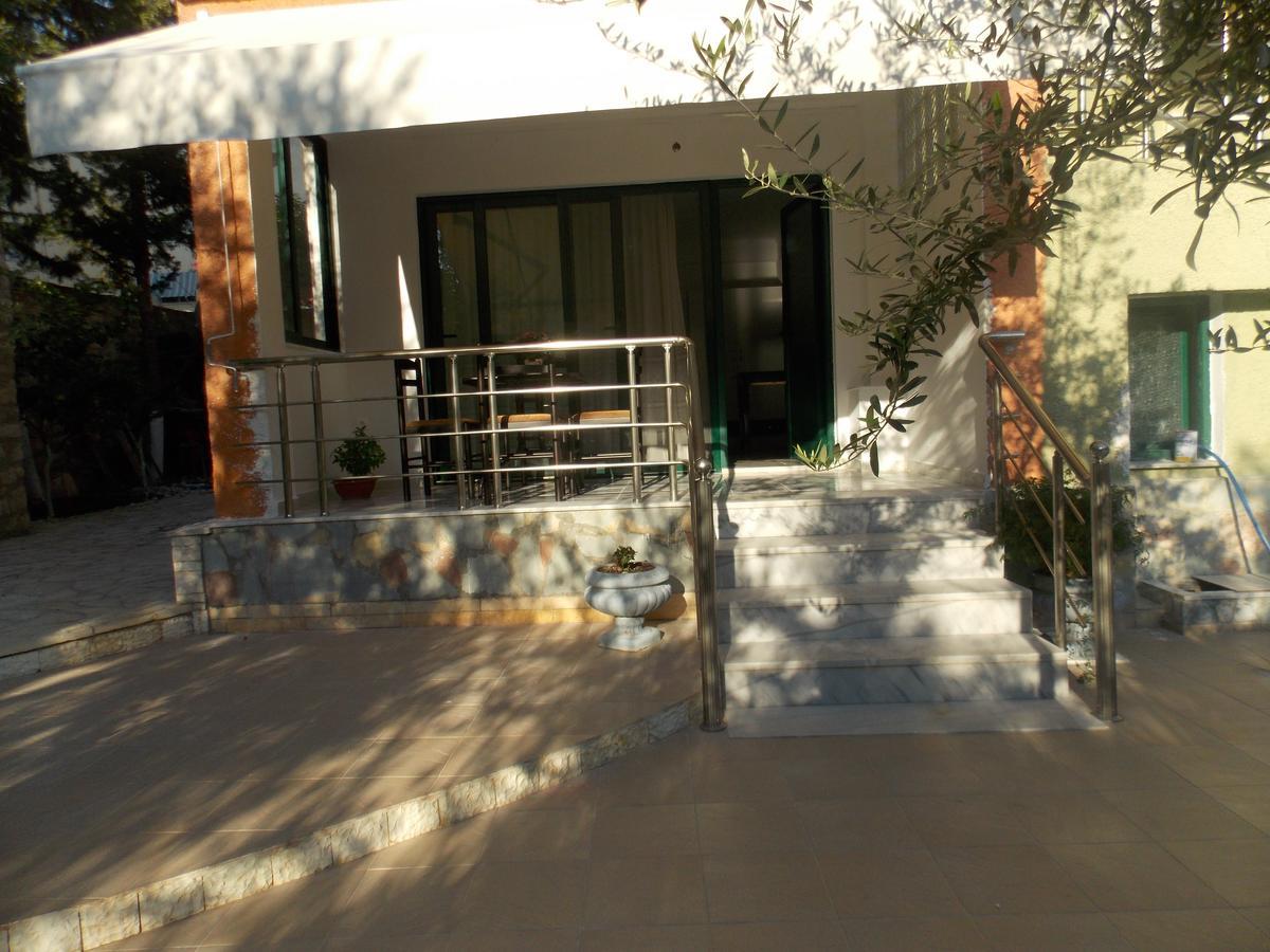 Elvin Apartments Sarandë Esterno foto