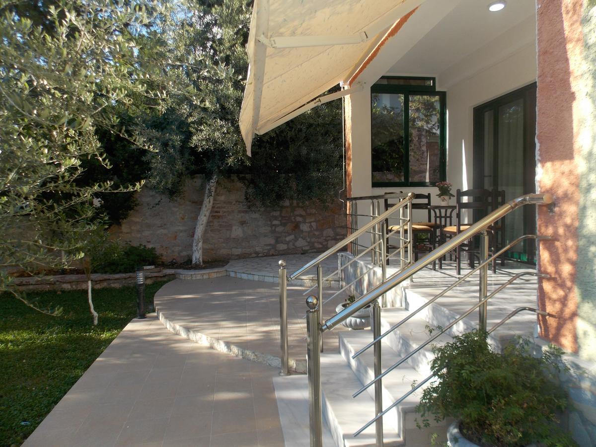 Elvin Apartments Sarandë Esterno foto